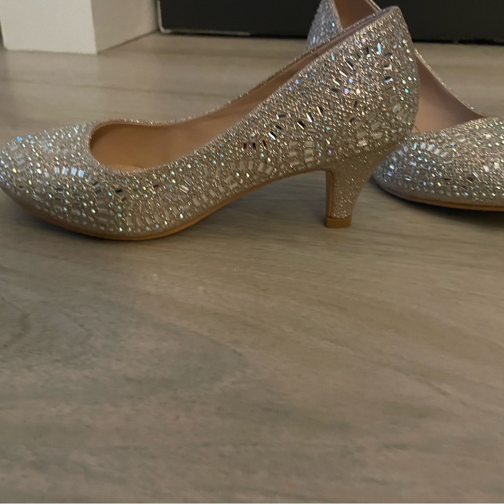 Forever Link Sparkling Silver Heels